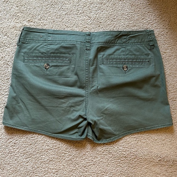 American Eagle Shorts Size 6 - Picture 3 of 6